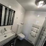 Arok Hotel