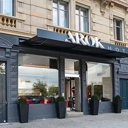Arok Hotel
