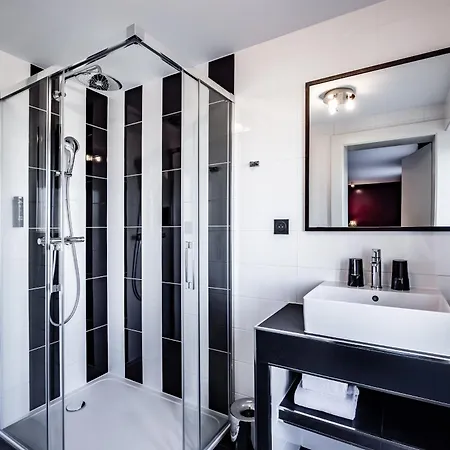 Hotel Arok 3*