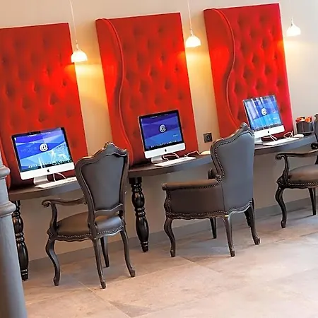 Hotel Arok 3*