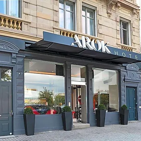 호텔 Arok 3*