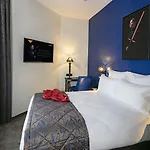 Hotel Arok 3*