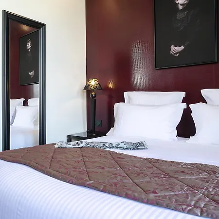 Arok Hotel 3*
